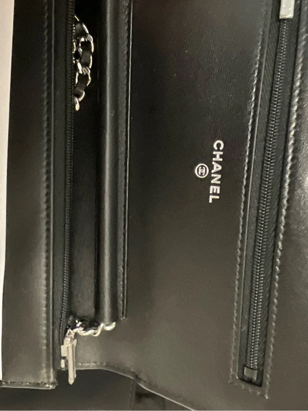 CHANEL wallet chain